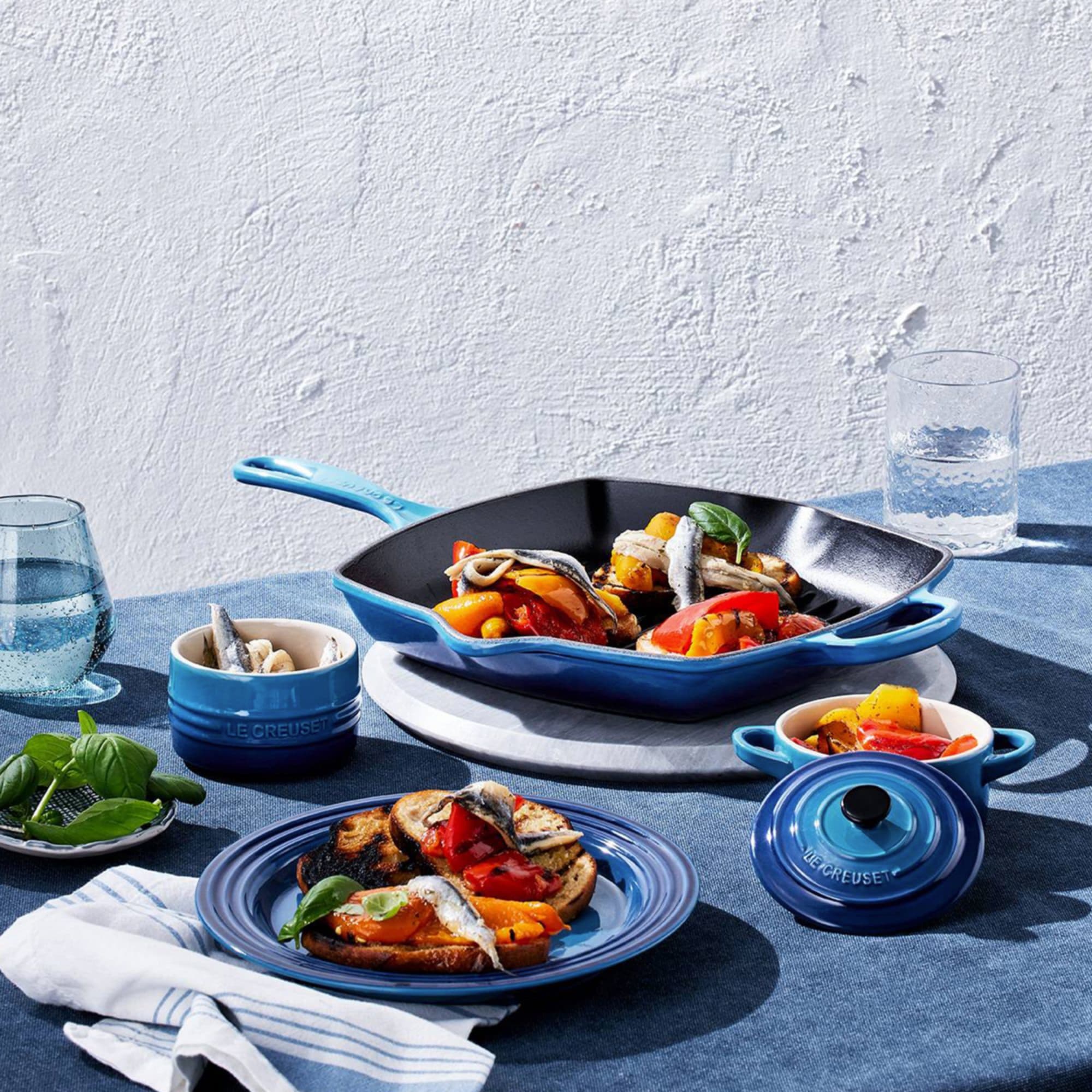 Le Creuset Signature Cast Iron Square Grillit 26cm Azure Blue